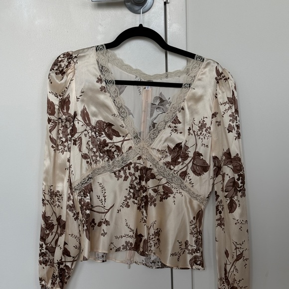 REFORMATION Caitlin Silk Top - Picture 5 of 8